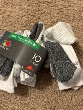 Fruit of the Loom Socks kids Size small 4.5-8.5 crew White 10-Pack